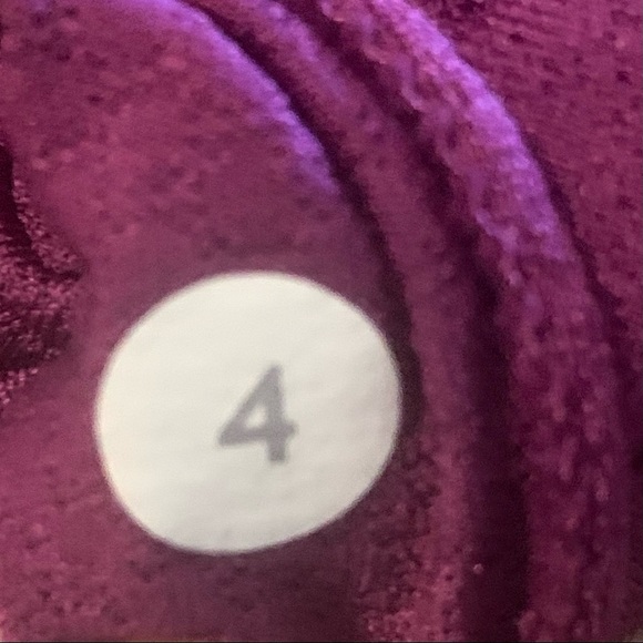 lululemon Warrior 1 Tank Top Dewberry Purple Pink Size 4 - Picture 11 of 11